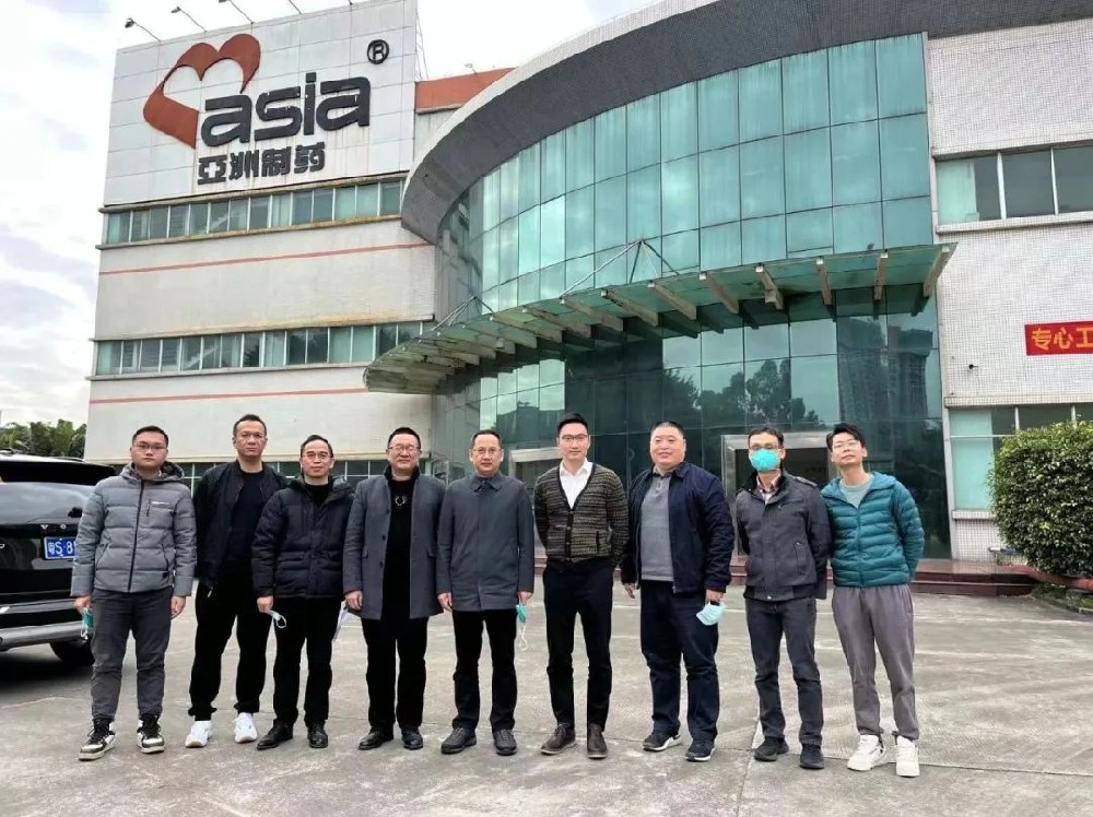 防疫先锋 99499威尼斯制药在行动！